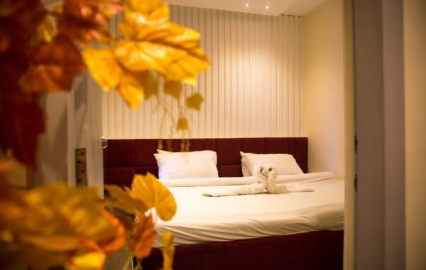 Signature Quadruple Suite